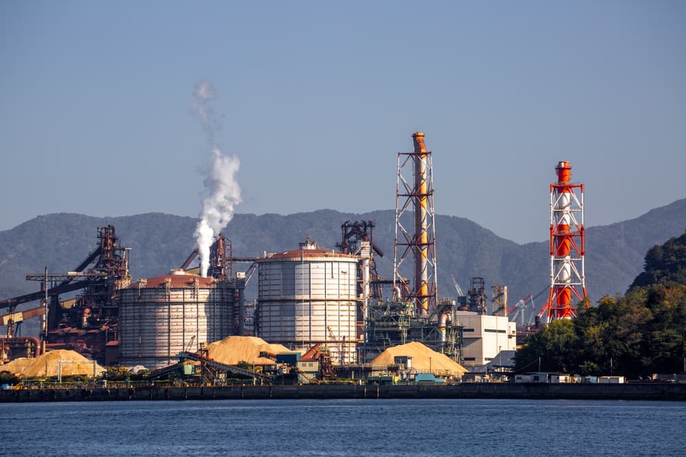 日本製鉄