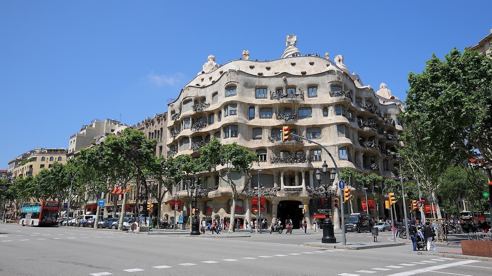 世界遺産「カサ・ミラ」