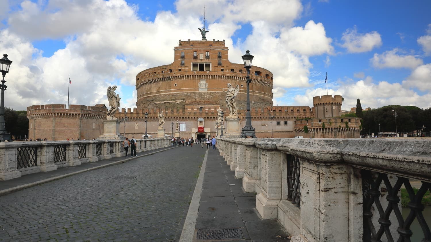 ローマの「サンタンジェロ城」