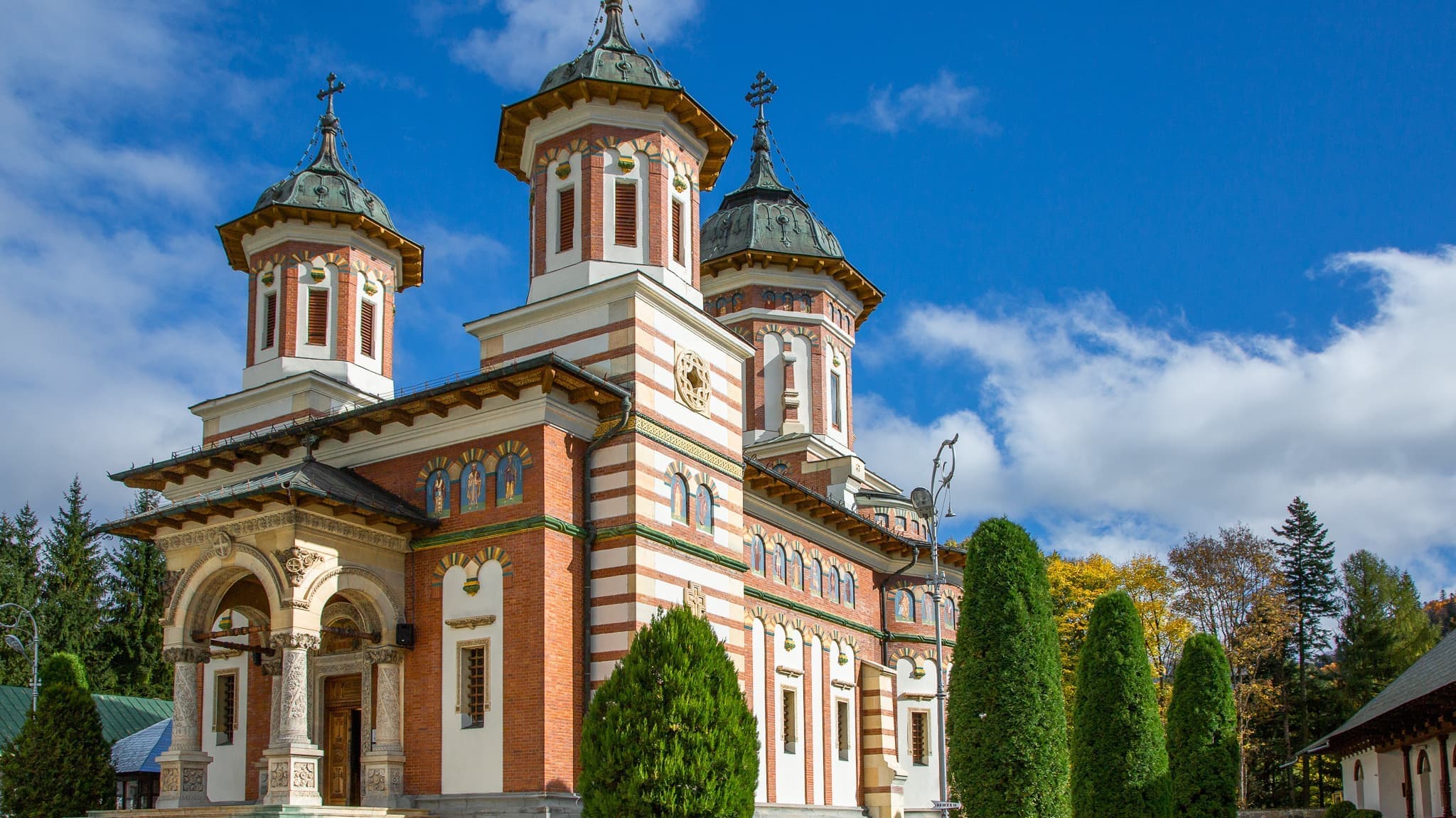 ルーマニアの「シナイア僧院」