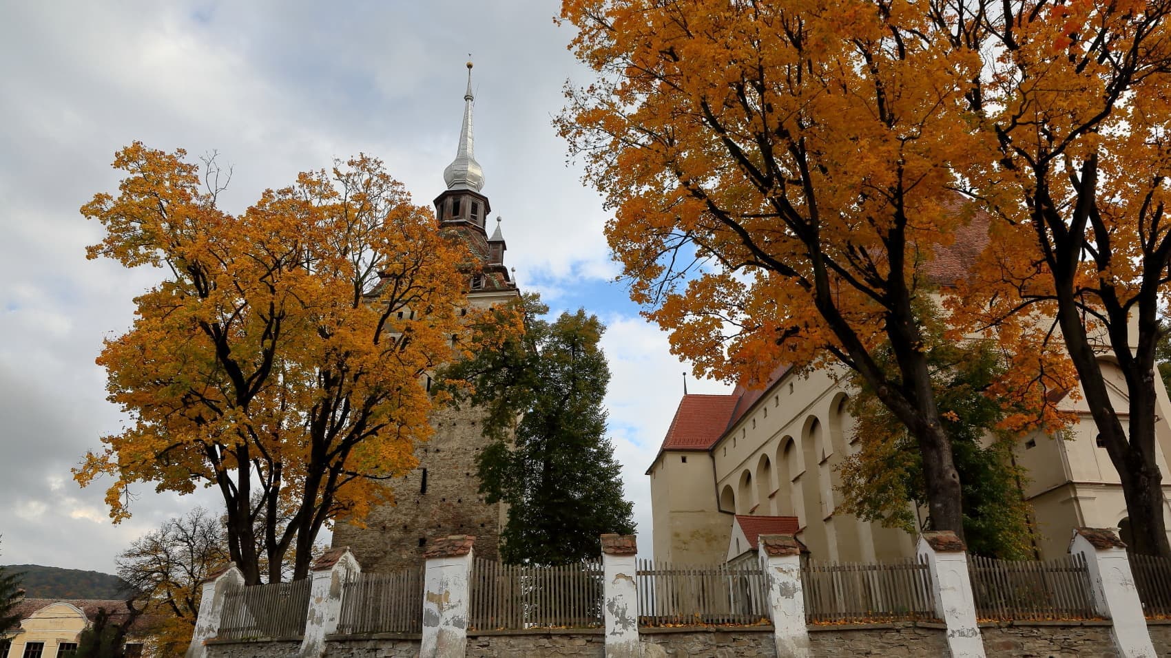世界遺産「サスキズ要塞教会」