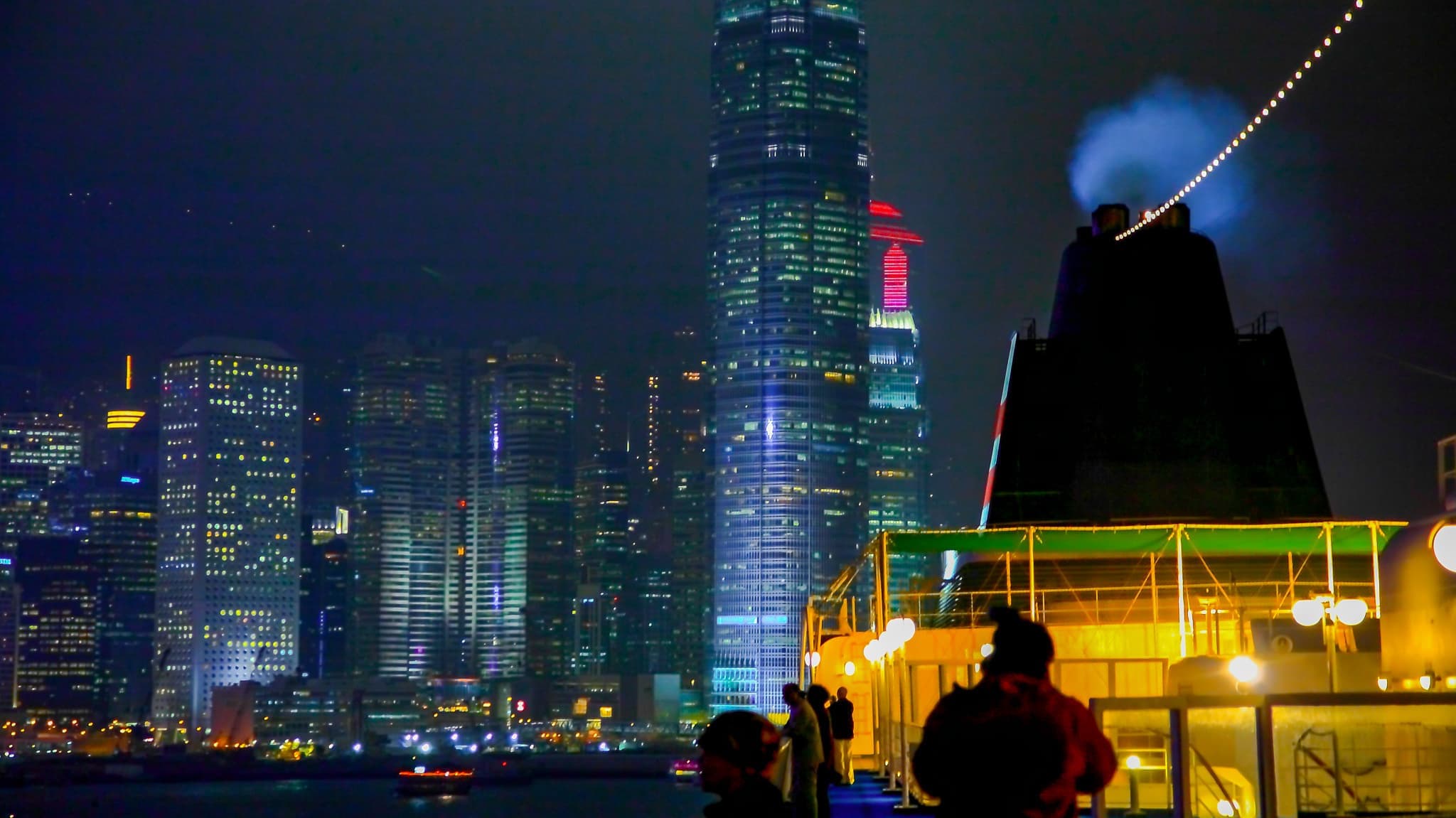 自由だった「香港夜景クルーズ」