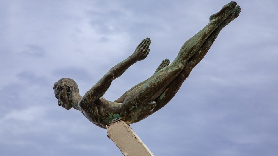 アカプルコ「死のダイビング」